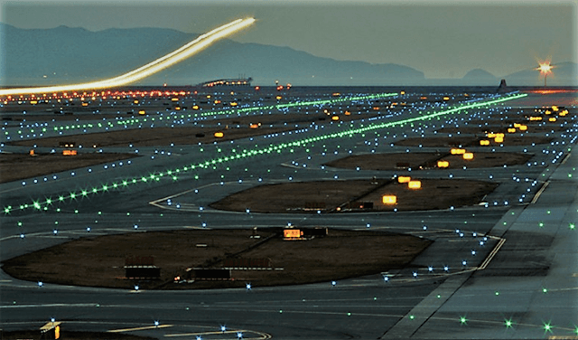 飛行場灯火や空港標識の意味 めざせ パイロット